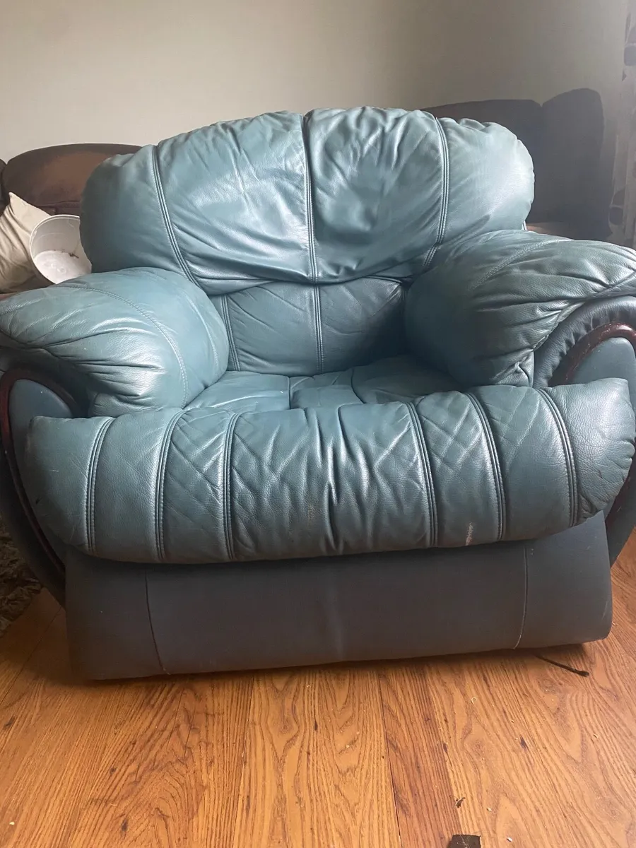 Recliner arm chair - Image 1