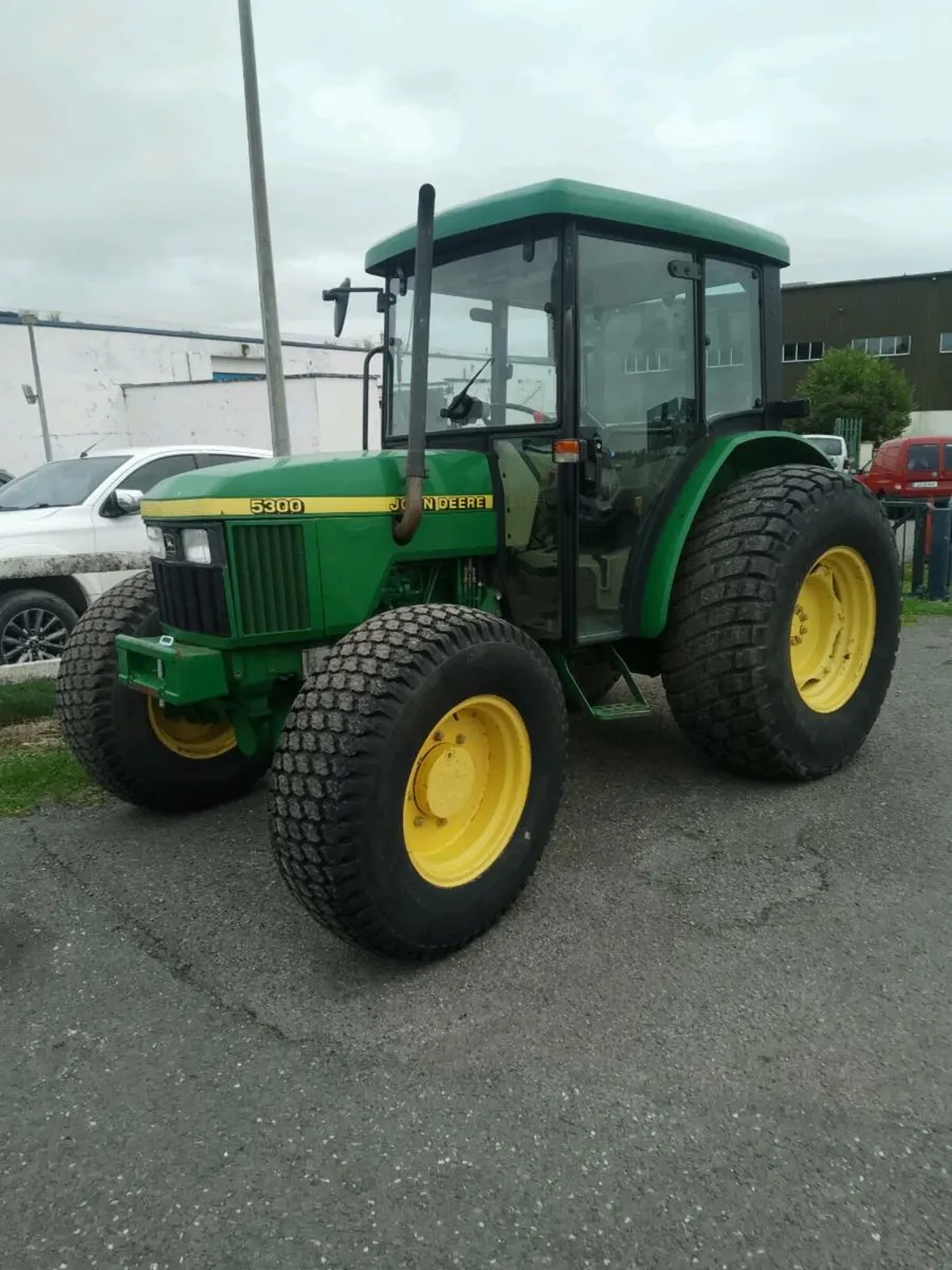 John Deere 5300 4wheel drive - Image 1