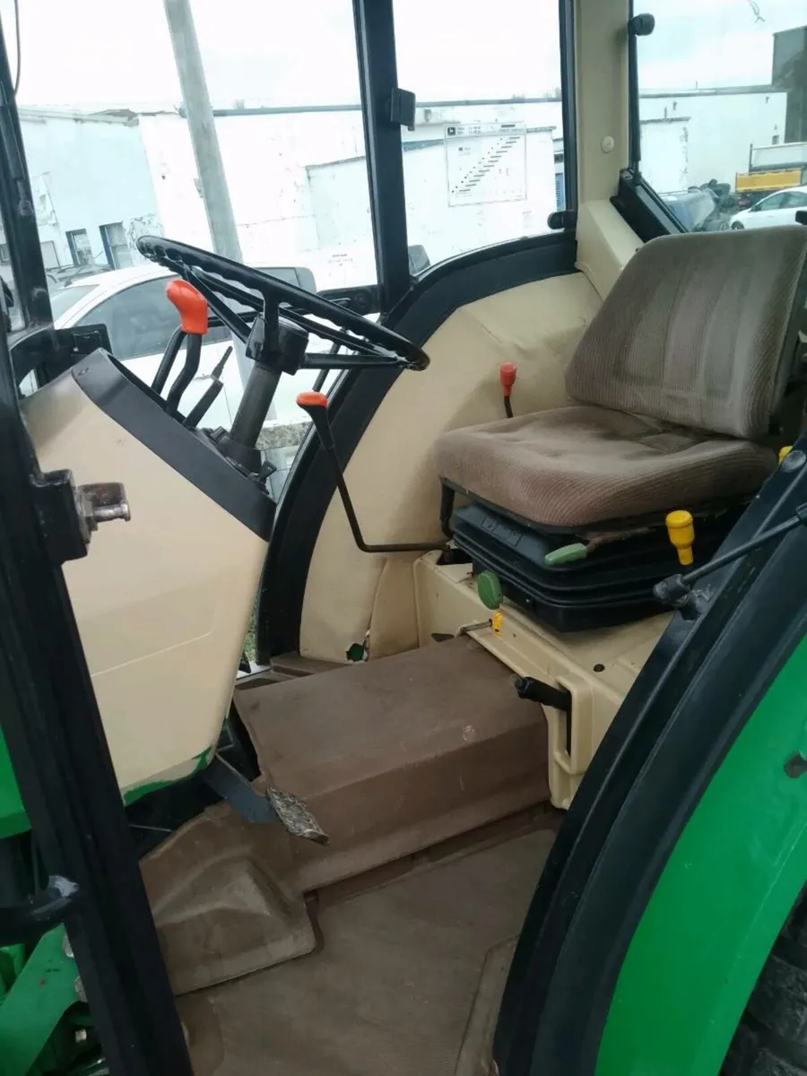 John Deere 5300 4wheel drive - Image 4