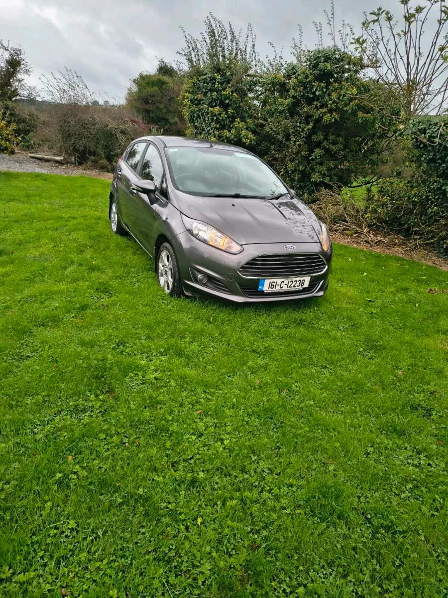 2016 Ford Fiesta - Image 1