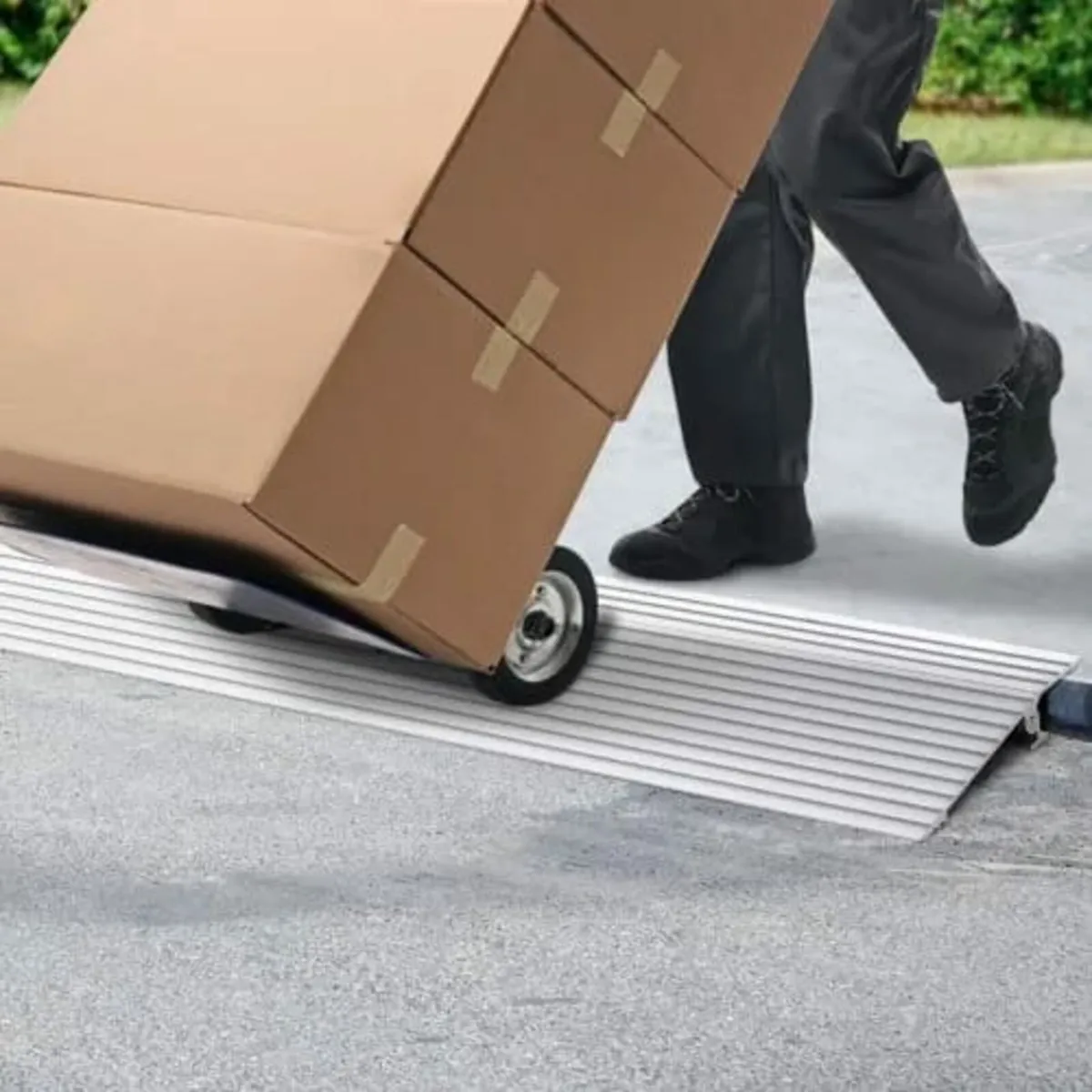 Door Threshold Ramp, 2.5 cm Rise, 363 kg Load Capa - Image 2