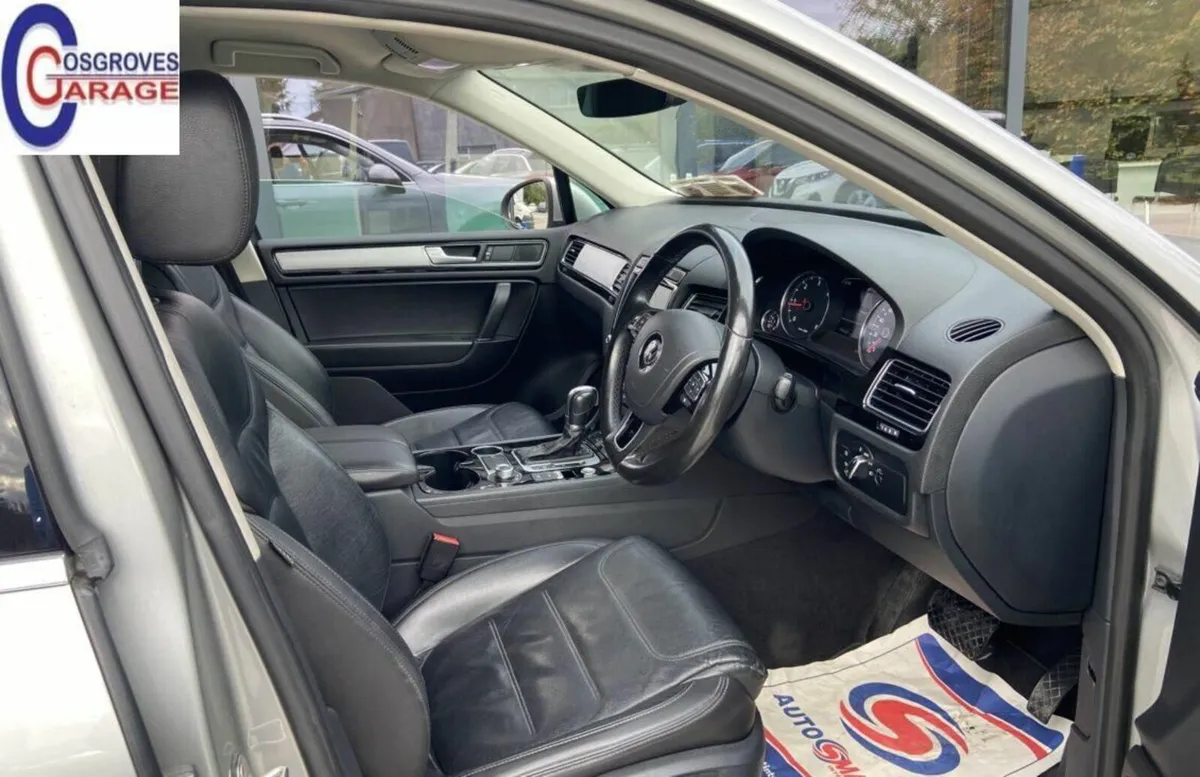 Volkswagen Touareg 2017 - Image 3