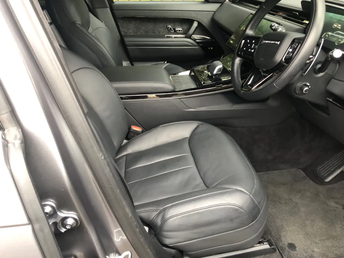 LAND ROVER SPORT AUTOBIOGRAPHY PAN ROOF - Image 2