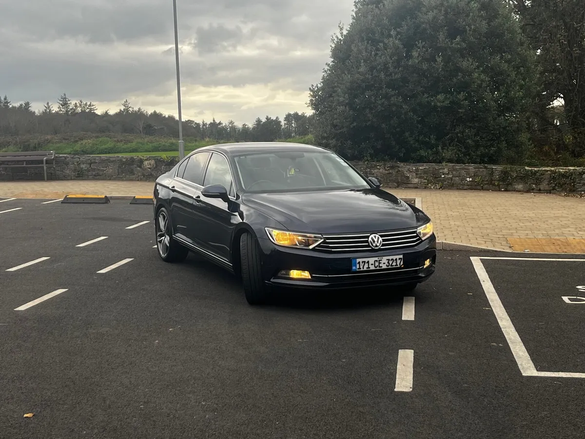 Volkswagen Passat 2017 - Image 3