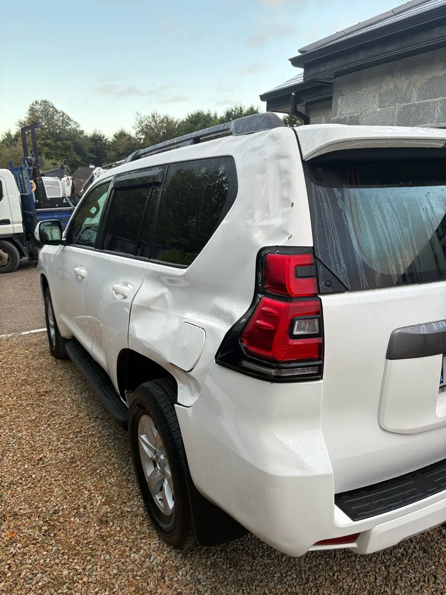 2024 Toyota landcruiser no vat - Image 4