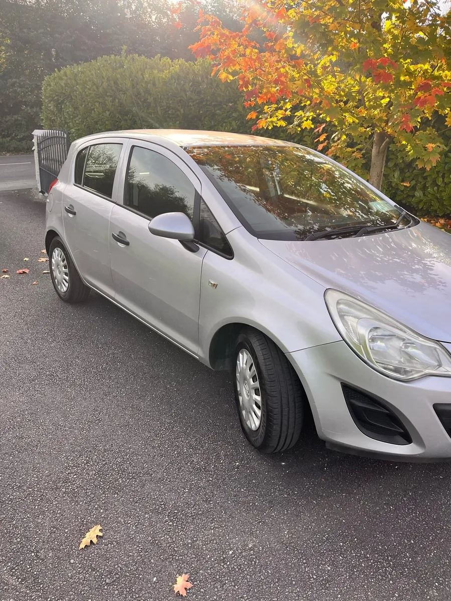 Car - Image 2