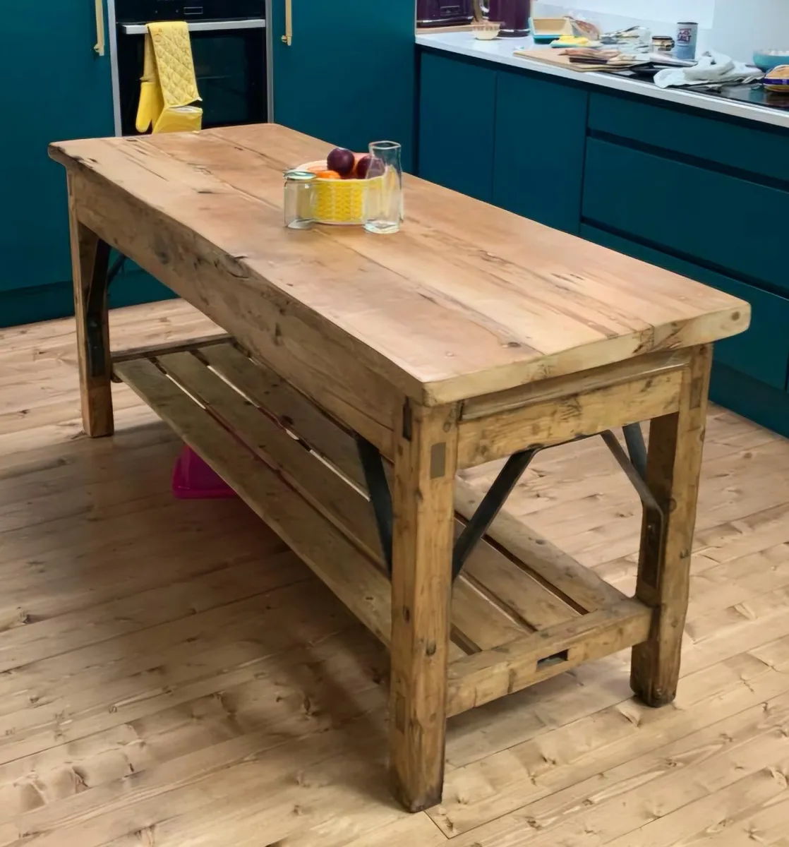 Large Table/Island