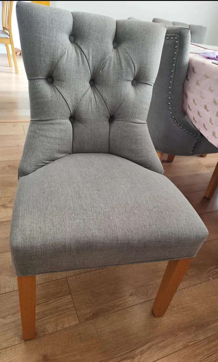 Dining room chairs - Image 1