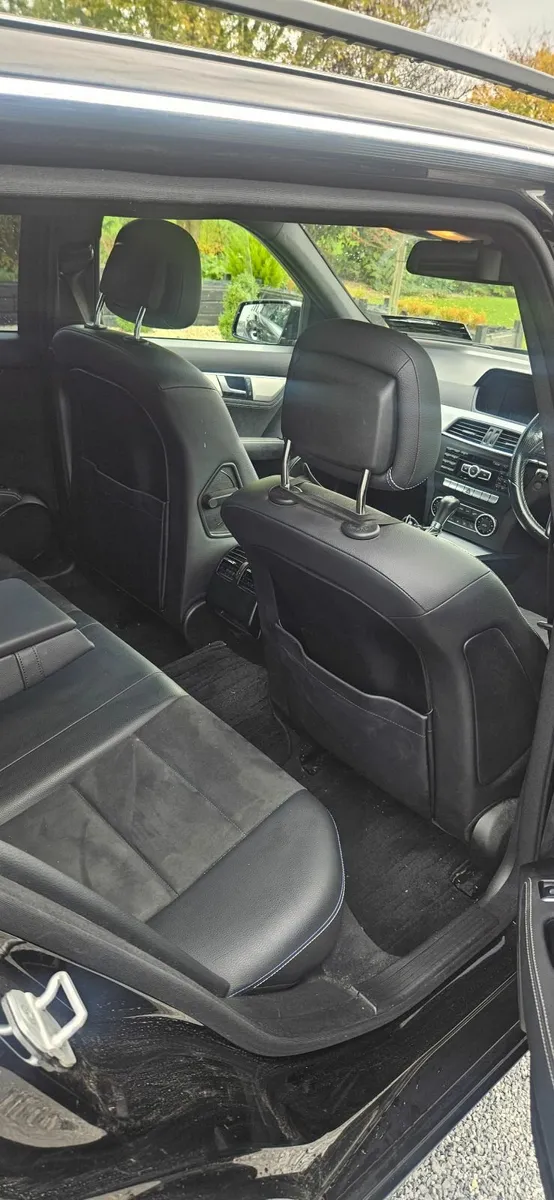Mercedes-Benz C-Class 2014 - Image 2