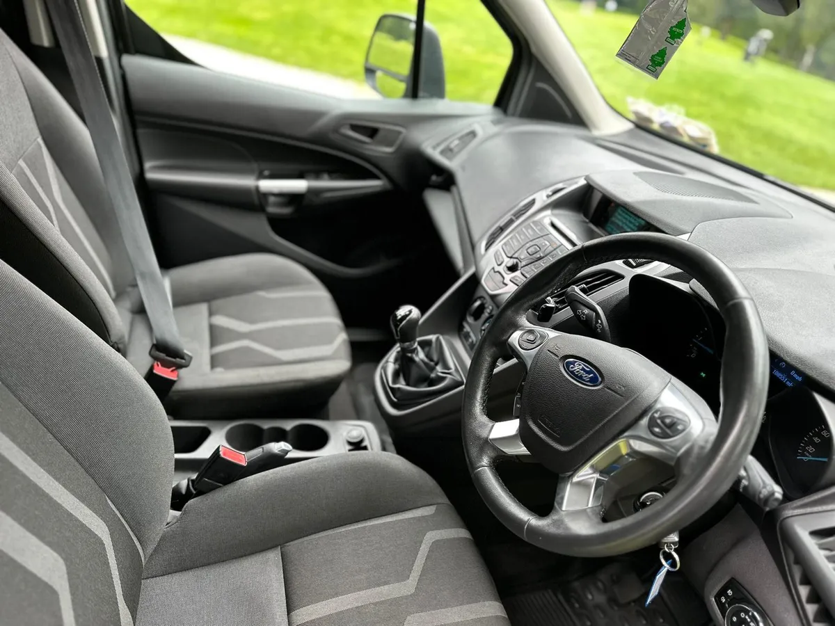 Ford Tourneo Connect 7 Seater NEW NCT 09/26 - Image 3