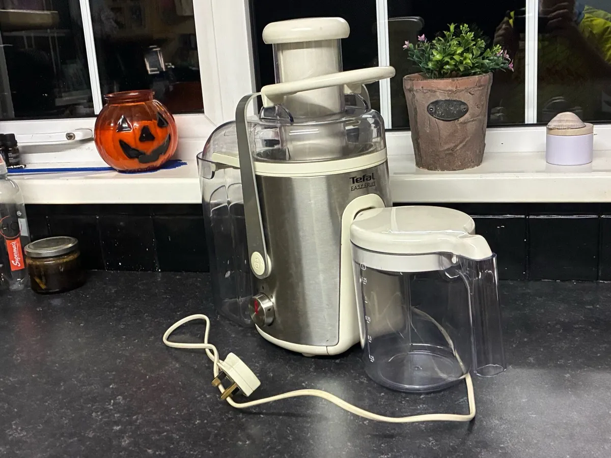 Tefal fruit juicer - Image 1
