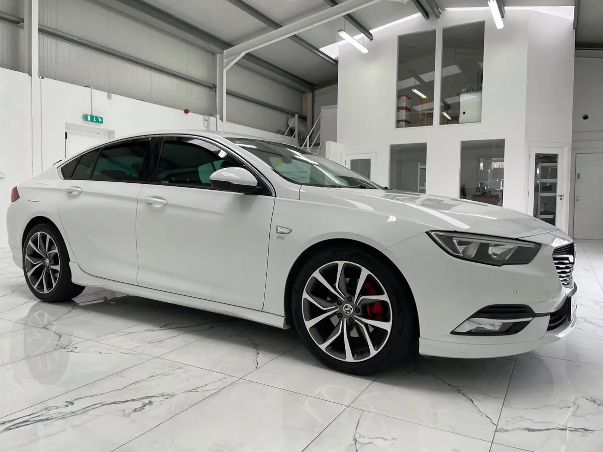 Vauxhall Insignia 2018 - Image 3