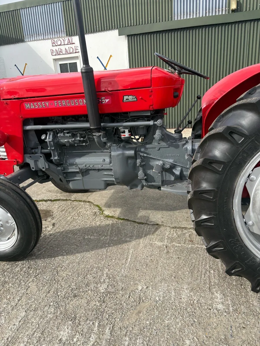 Massey Ferguson tractor - Image 3