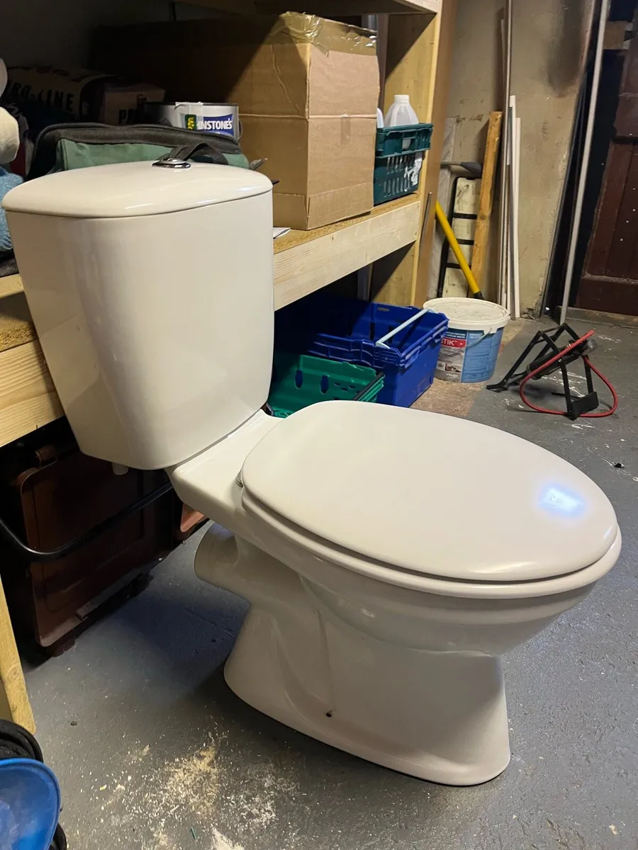 Toilet bowl - Image 4