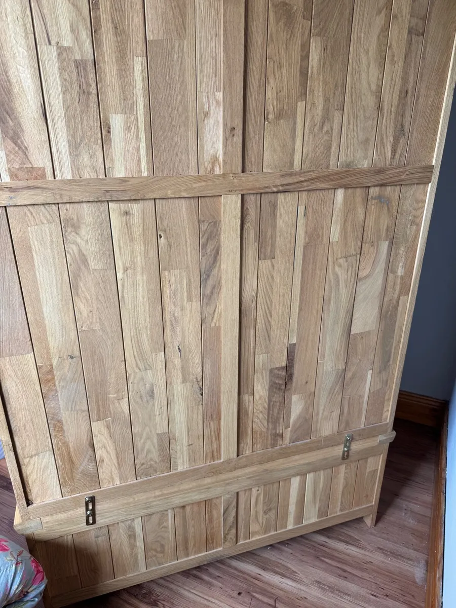 Hardwood Wardrobe - Image 4