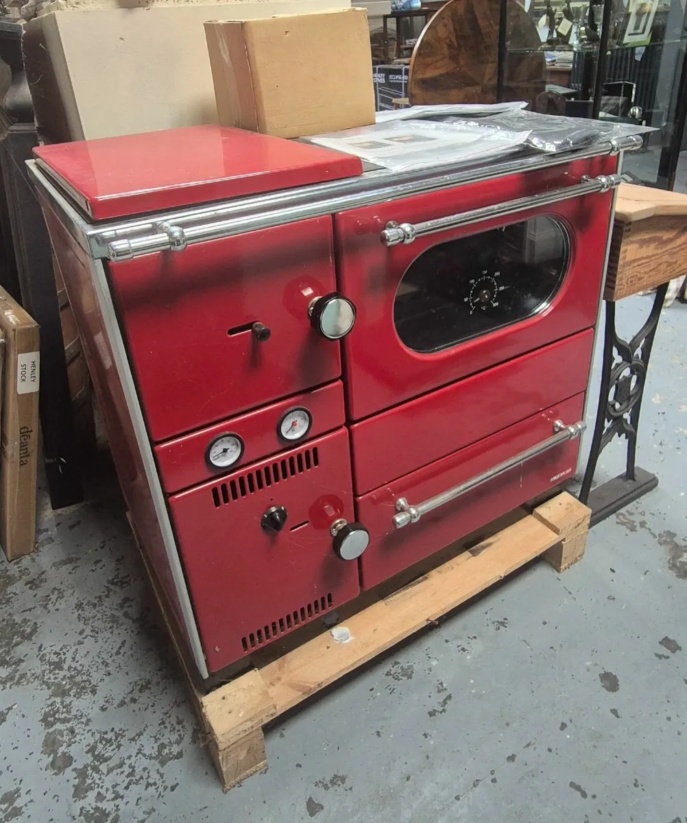 Solid Fuel cooker with boiler - NEW - Image 1