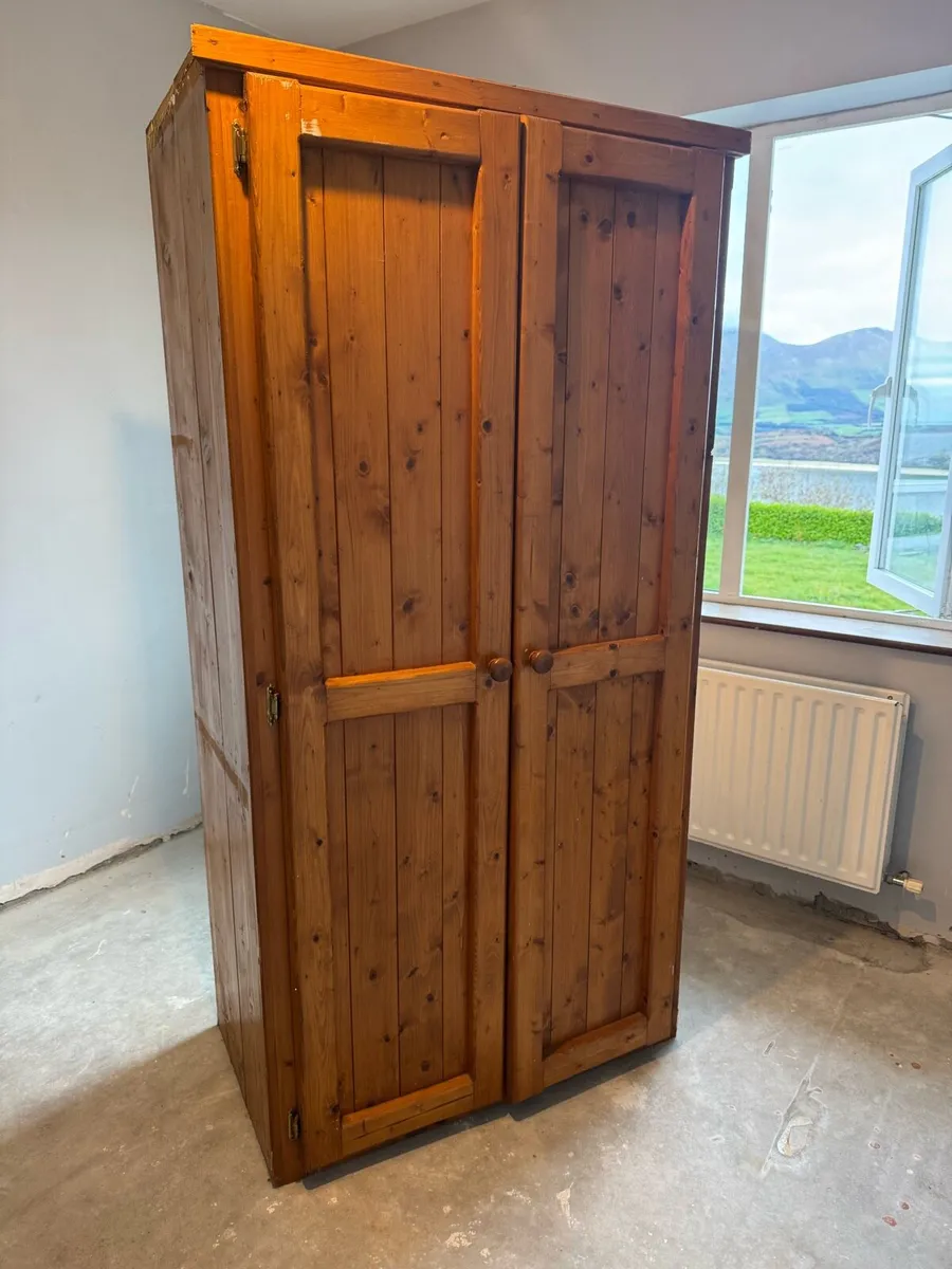 Wooden wardrobe - Image 1