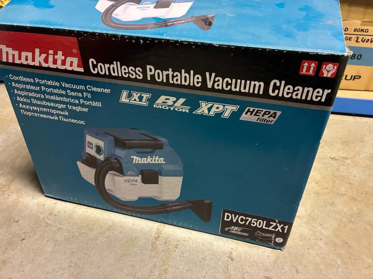 Makita 18v Hoover