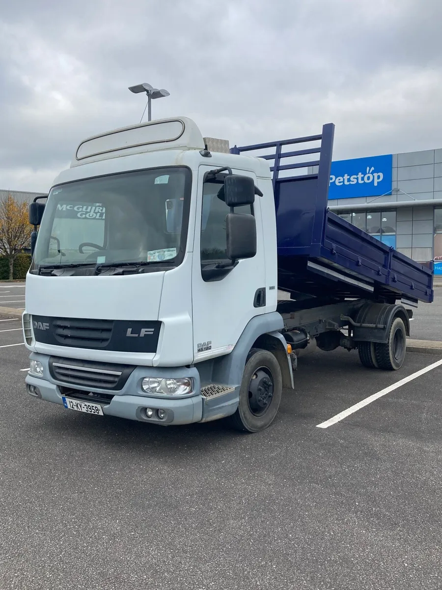 2012 DAF LF 45-180 7.5ton tipper - Image 2