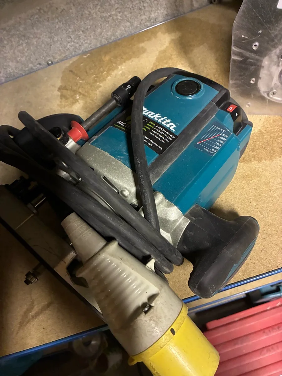Makita 110v half inch router
