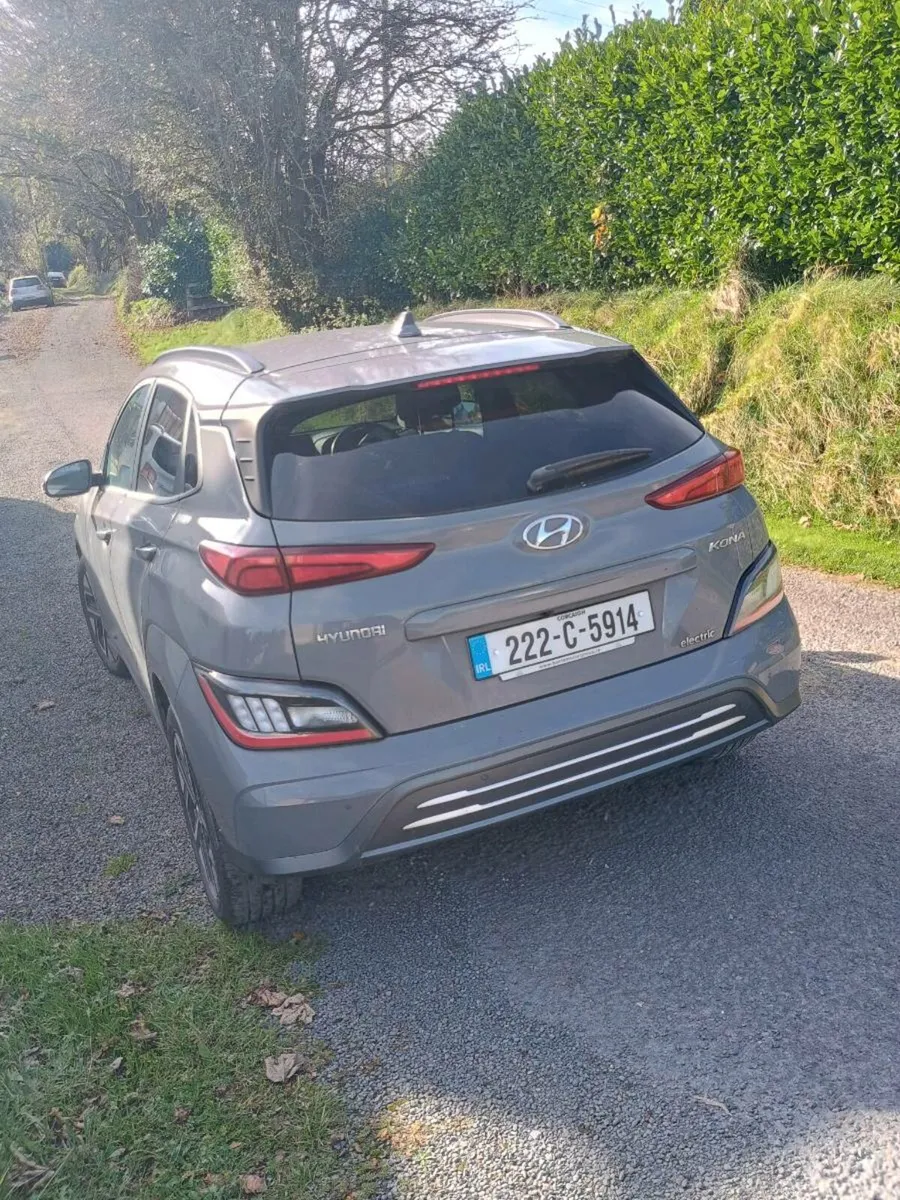 Hyundai Kona EV Premium 64 kw - Image 3