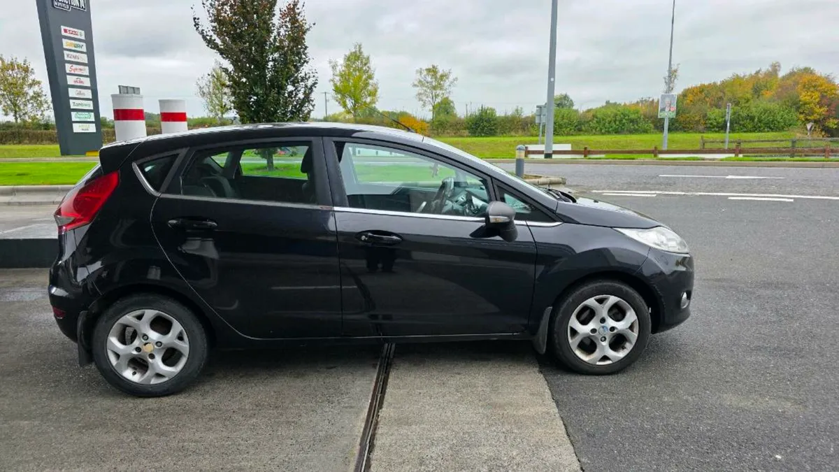 2010 ford fiesta 1.4 diesel - Image 3
