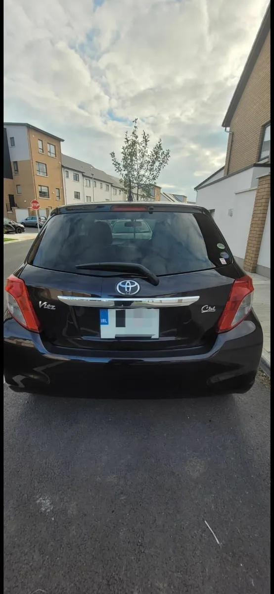 ✨ Toyota Vitz 2013 – Only 46000 Km✨ - Image 3