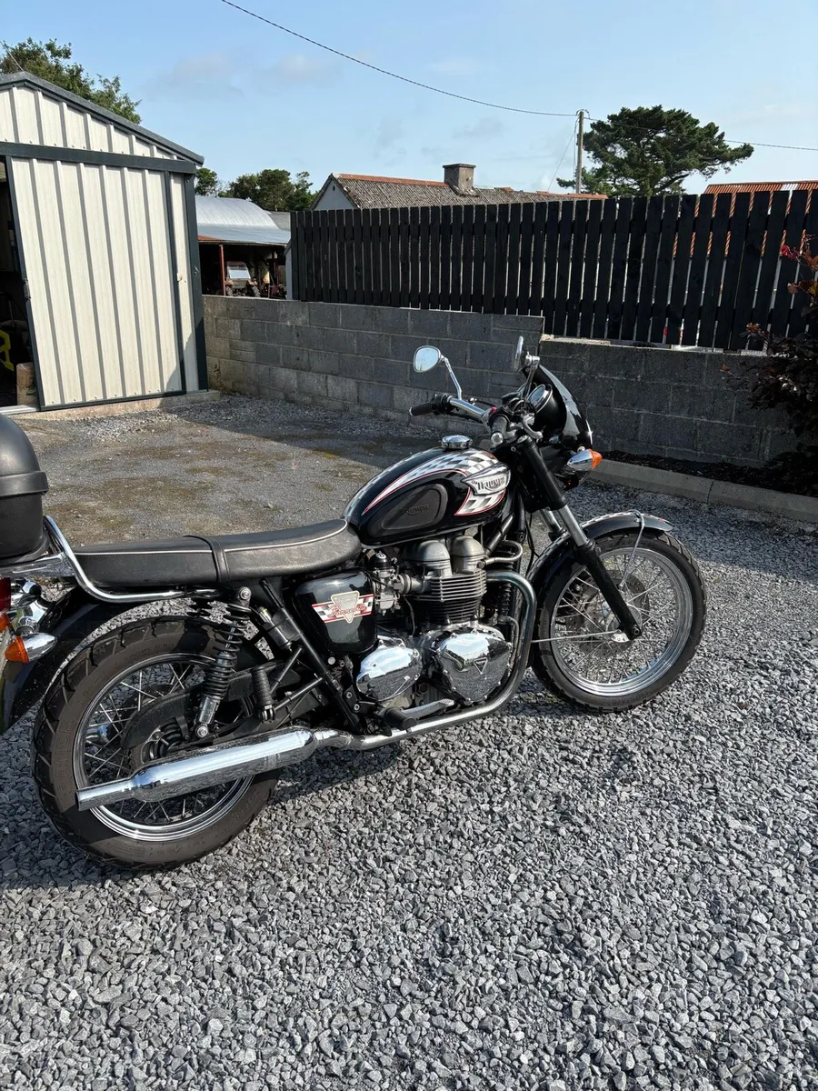 Triumph Bonneville - Image 3