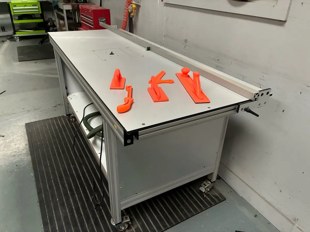 Router table(heavy duty) - Image 1
