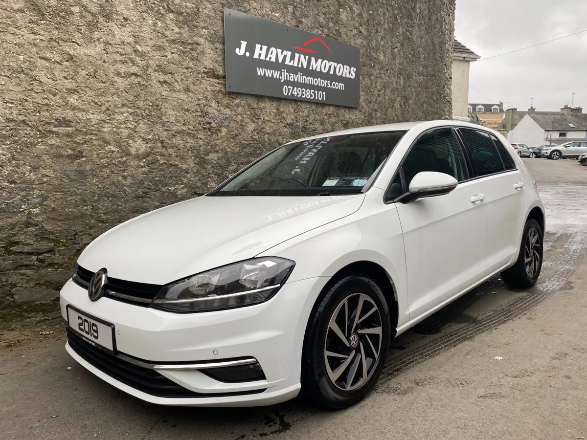 April 2019 Volkswagen Golf 1.6 TDi DEPOSIT TAKEN - Image 4