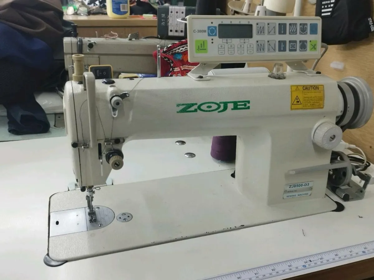 Sewing machine - Image 1