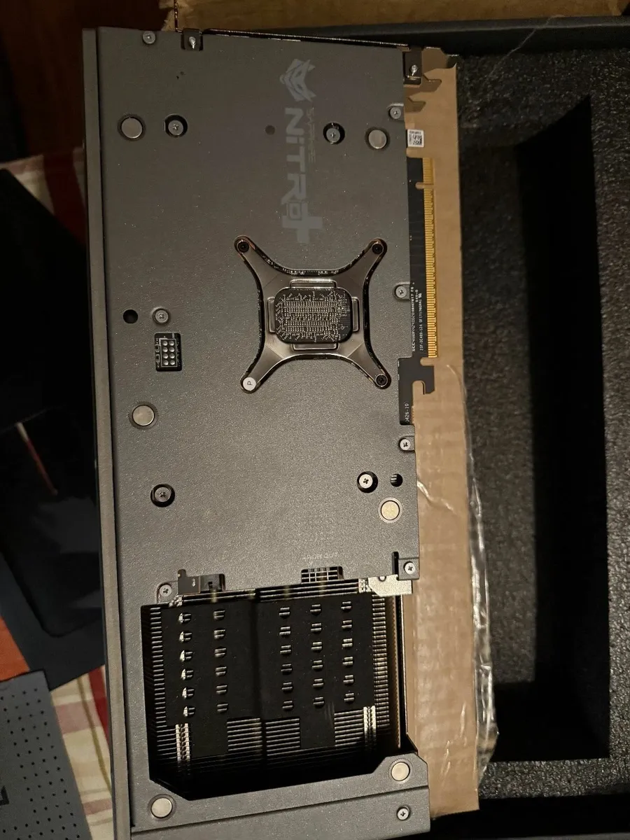 Sapphire Nitro+ AMD Radeon™ RX 9070 XT Gaming OC - Image 4