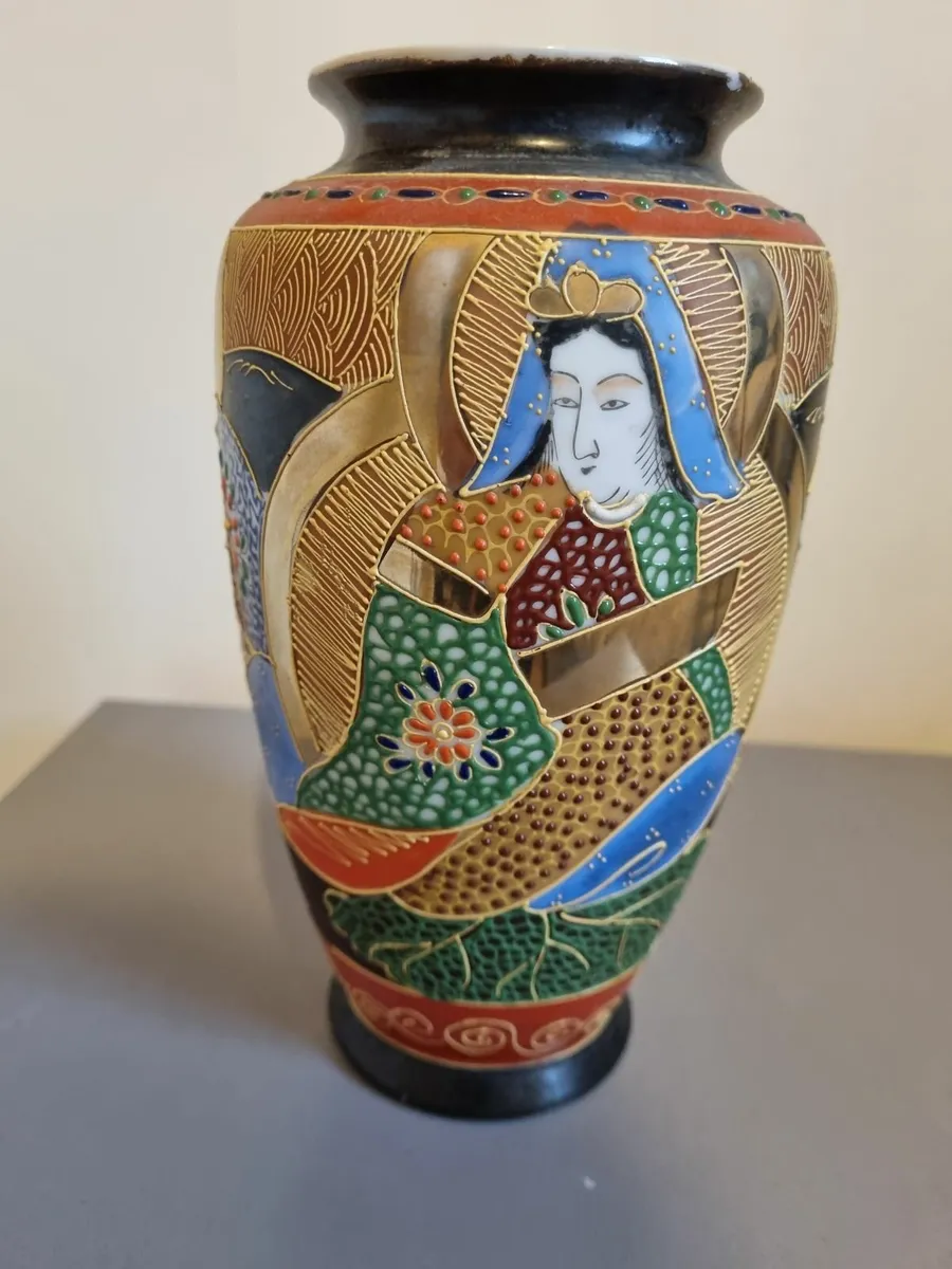 Satsuma vase - Image 2