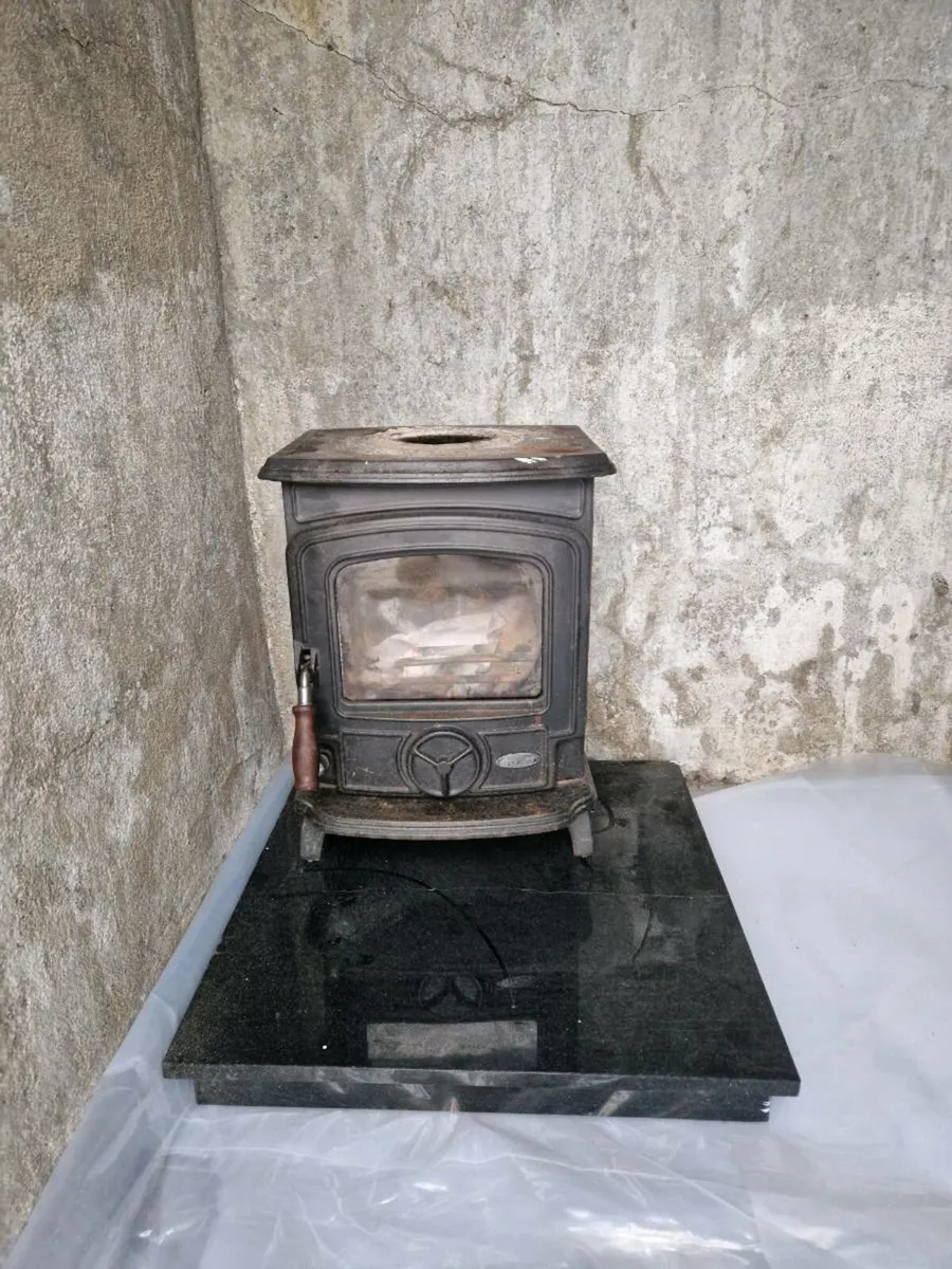 Small Stanley Stove - Image 2