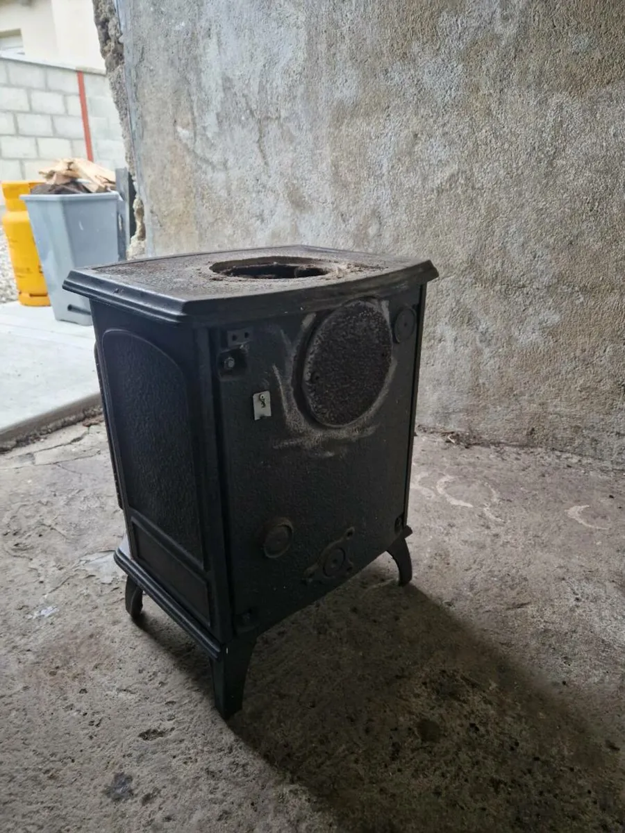 Small Stanley Stove - Image 4