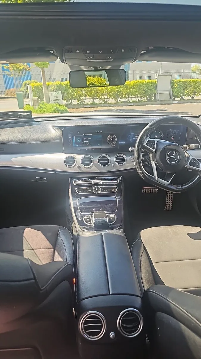 Mercedes Benz E220 AMG Line *HUGE SPEC* - Image 3