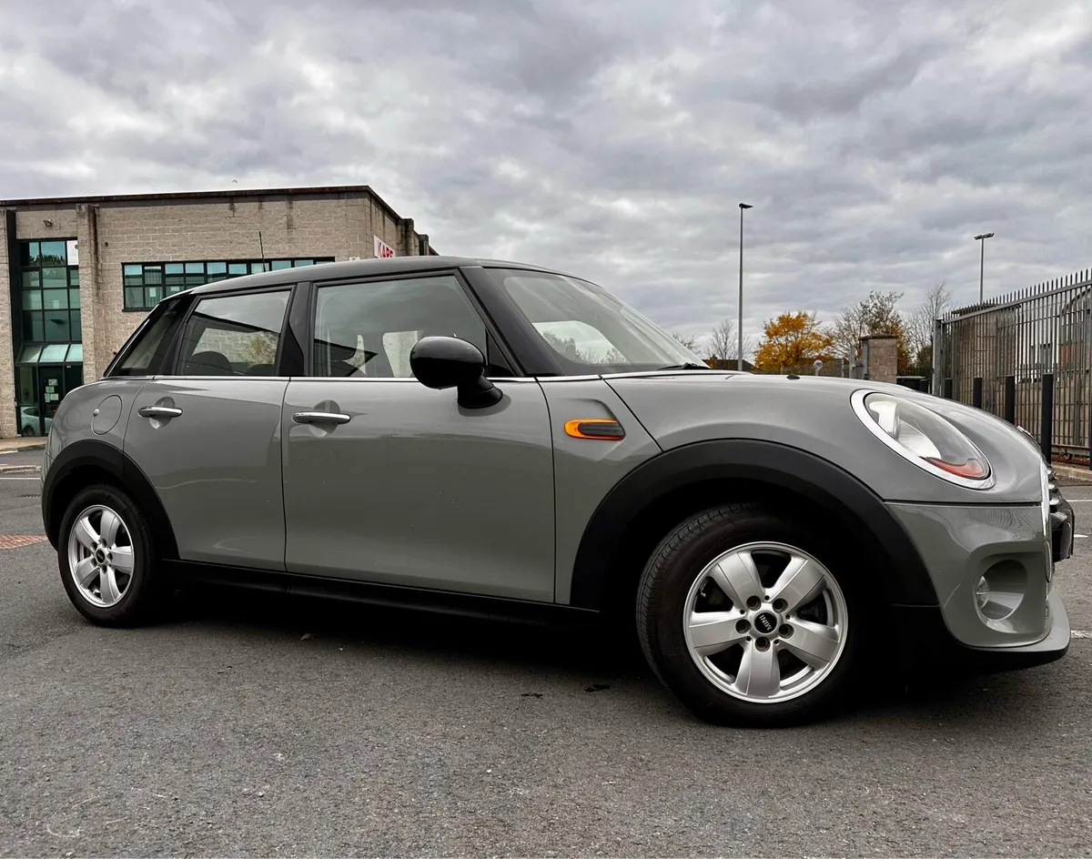 Mini Cooper, Automatic, Low Milage - Image 1