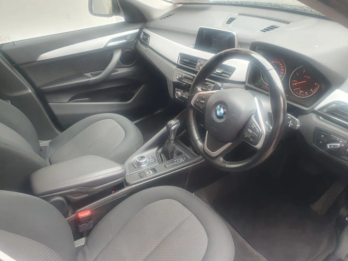 2018 BMW X1 S Drive 18 D - Image 3