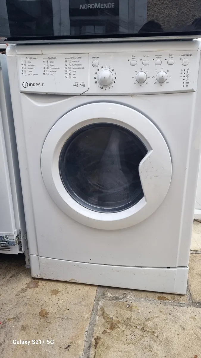 Washing machine - Image 1