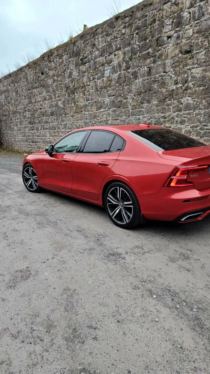 Volvo S60 T5 R Design - Image 3