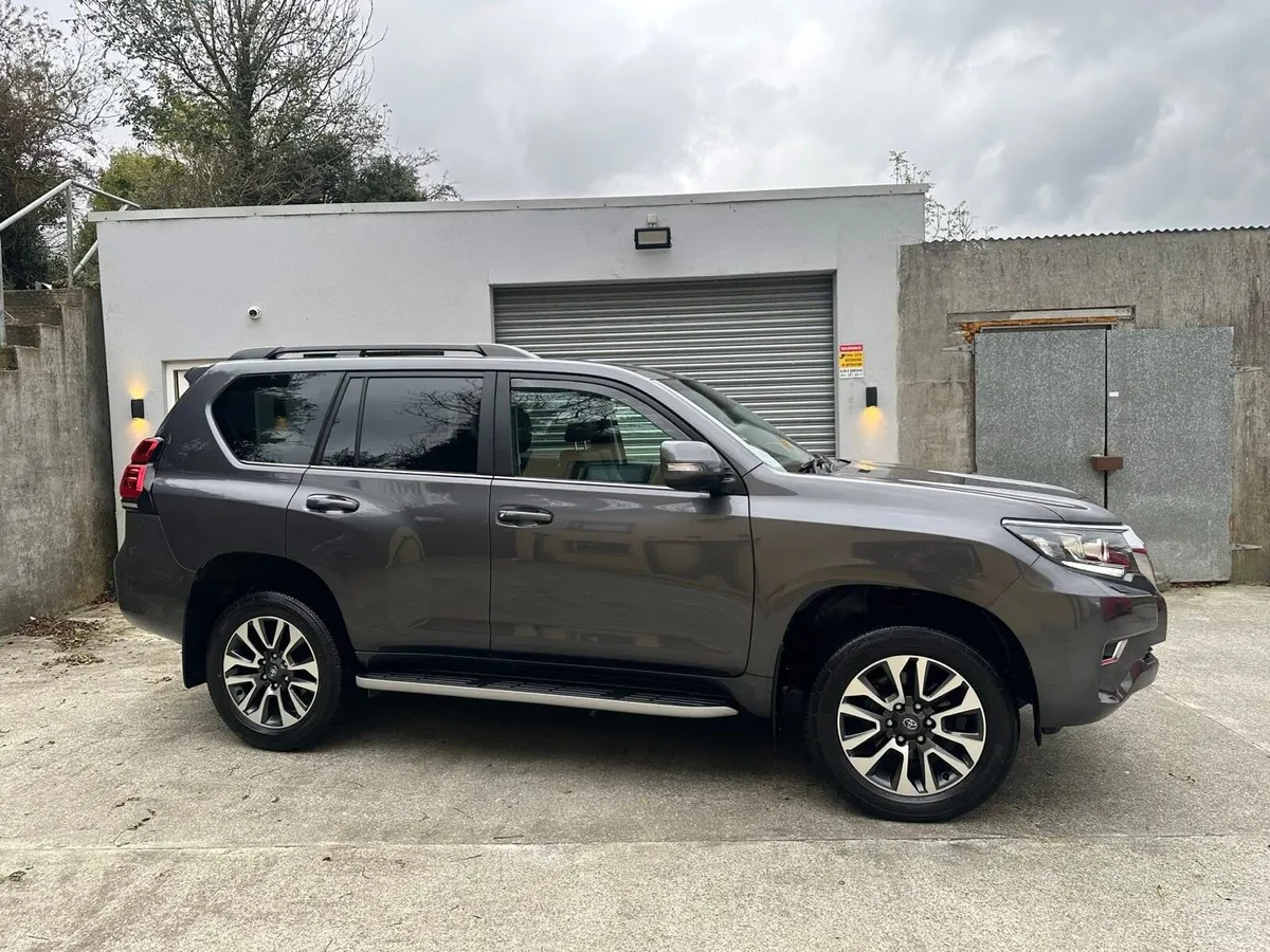 2024 Toyota Landcruiser 7 Seater - Image 2