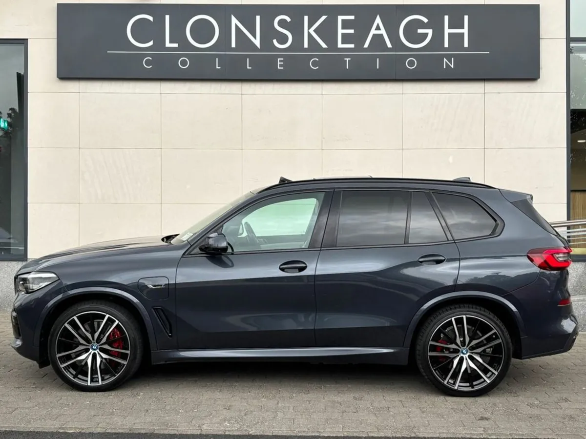 BMW X5 xDrive45e M Sport **PRO PK **TECH PK**PAN R - Image 4