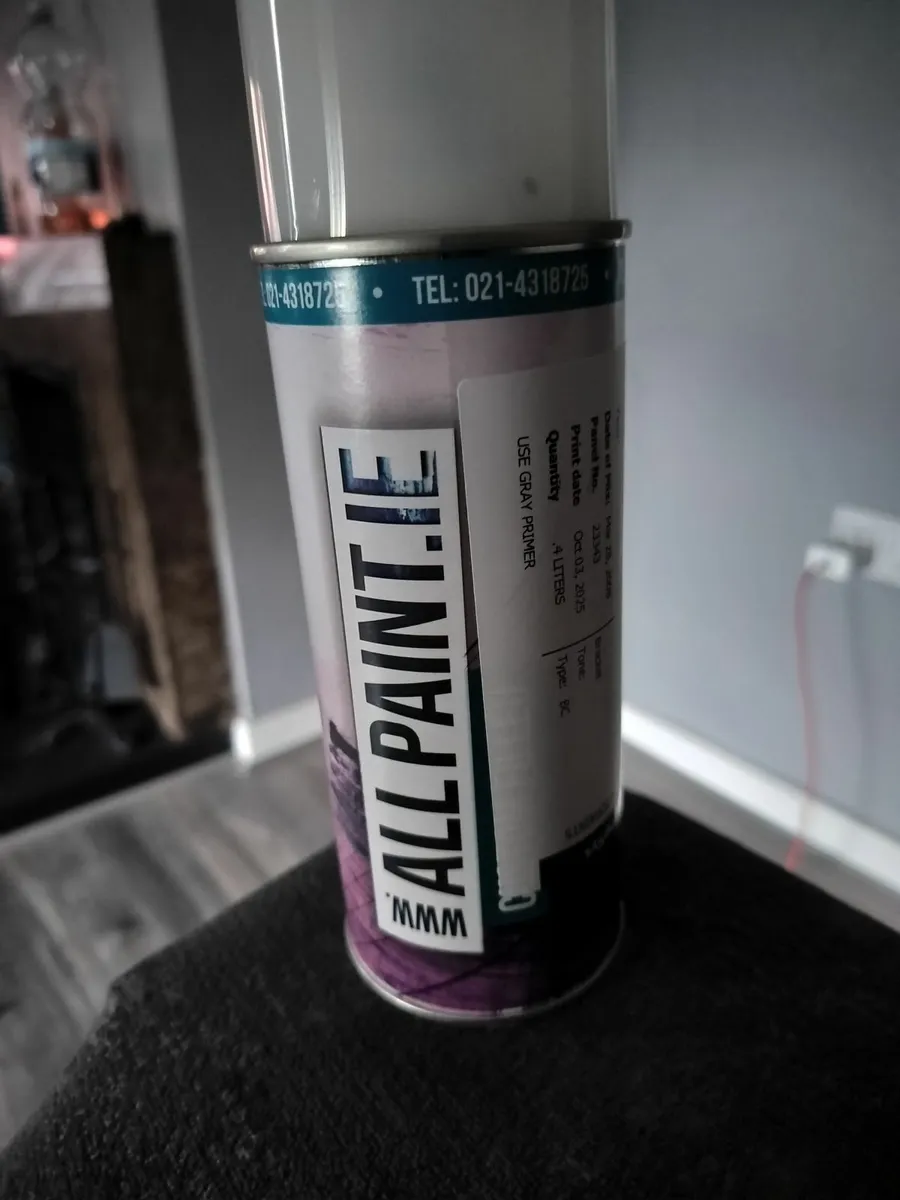 Car paint and lacquer - Image 1