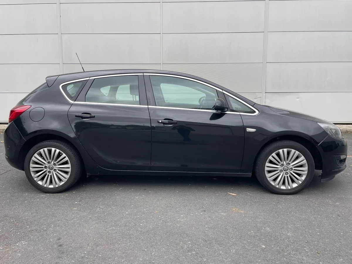 2015 Opel Astra Nct & Tax - Image 4