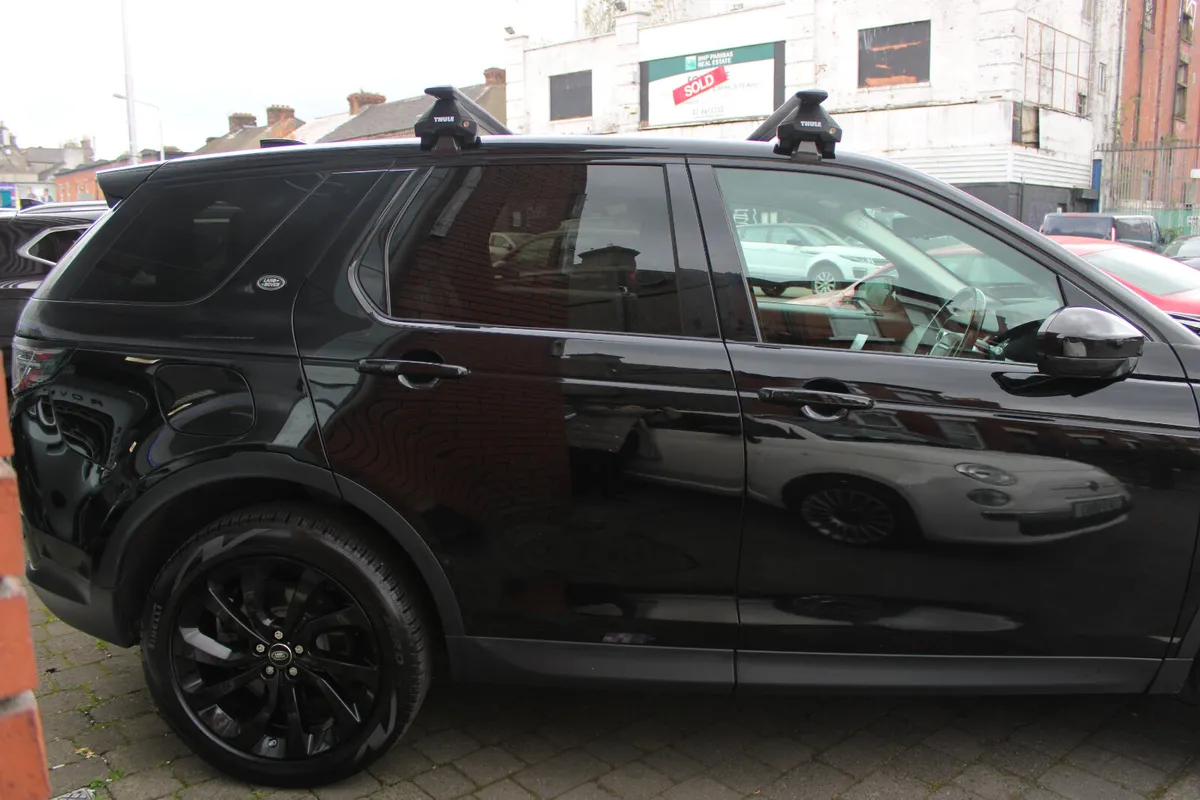 NEW  MODEL Discovery Sport 2.0 AUTO 7 SEAT S 2020 - Image 3