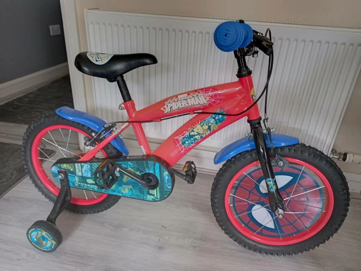 Kids spider man bike size 16 inch wheels. - Image 2