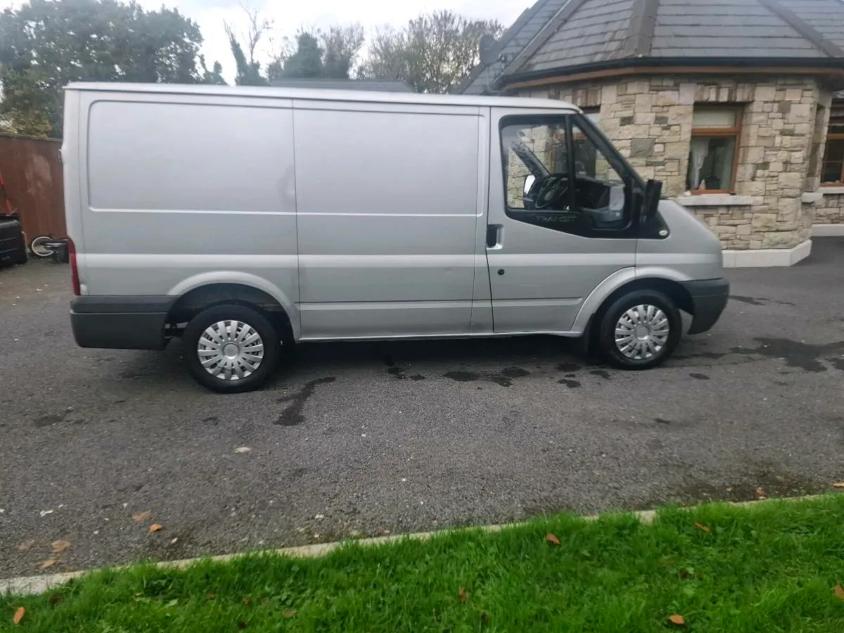 Ford Transit - Image 2