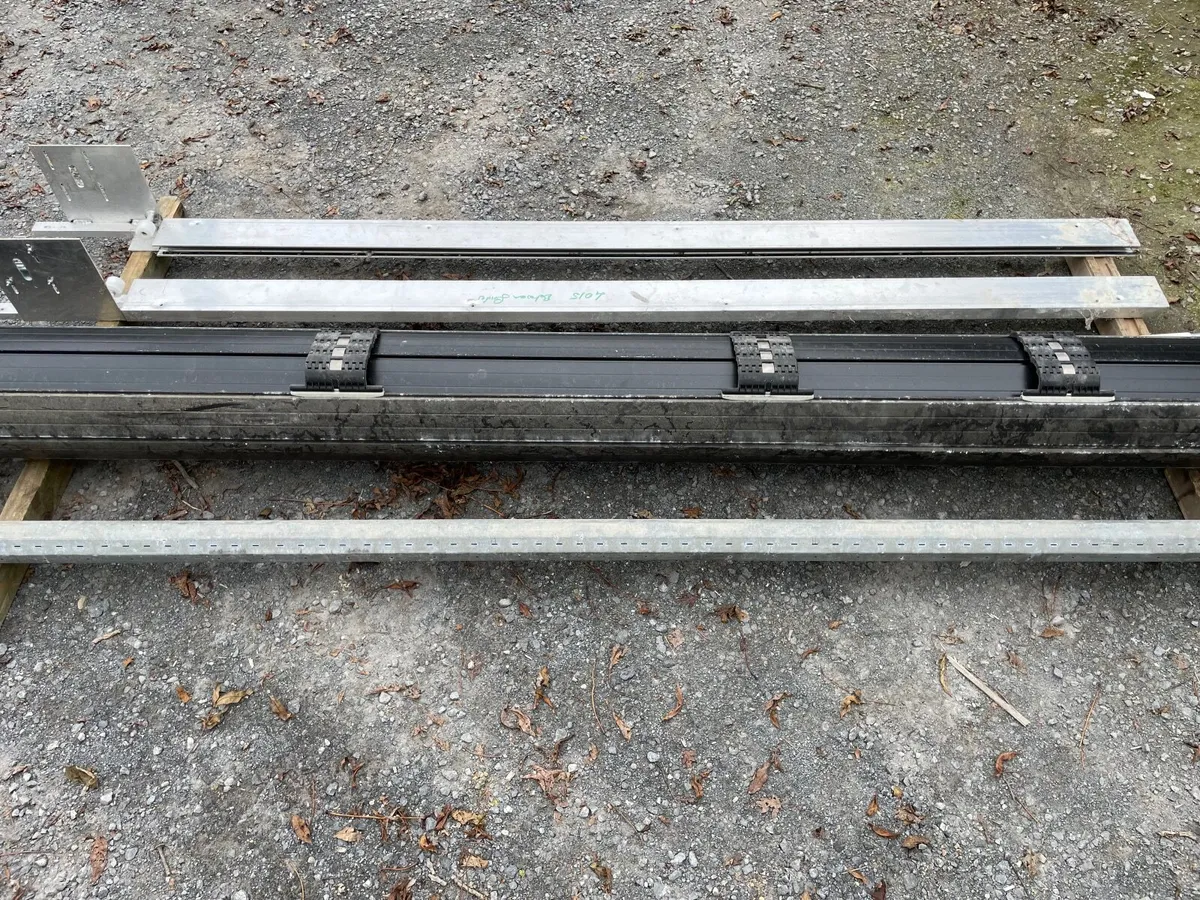 Insulated roller door - Image 2