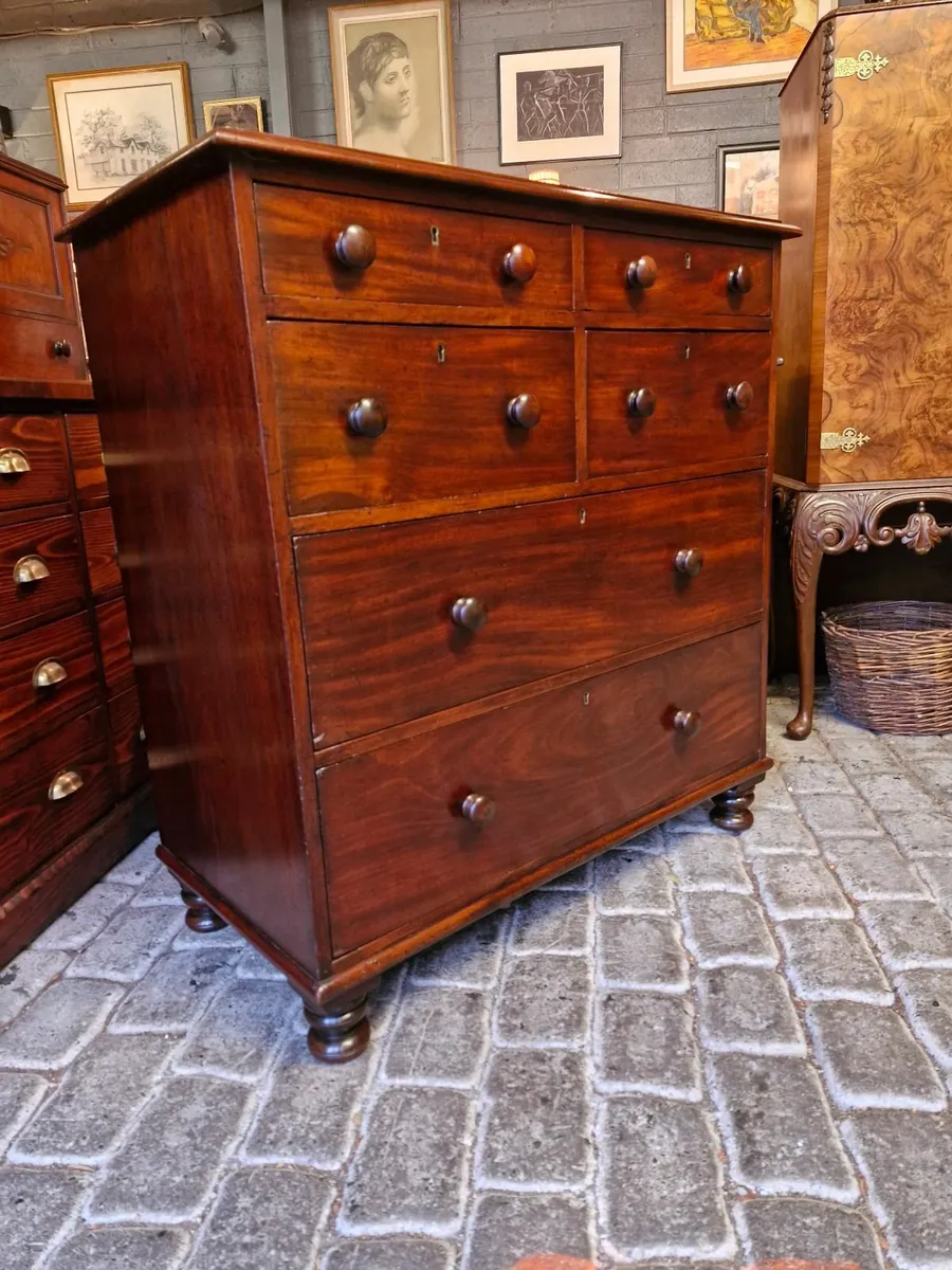 Chest - Image 1