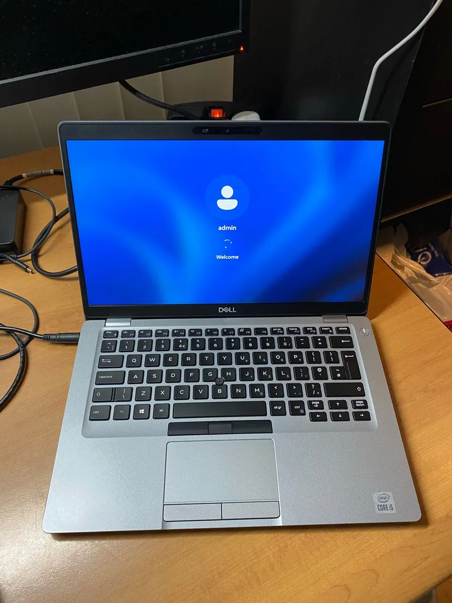 Dell i5 pro 10gen 16-256 ssd win 11 pro - Image 1